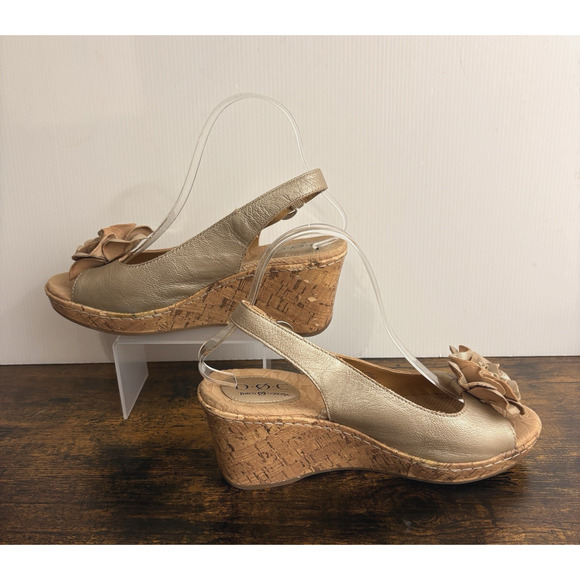 Born Wedge Sandal Womens Sz 9M Gold Pewter Leather Cork Rosette Boho Peasant - Picture 2 of 14
